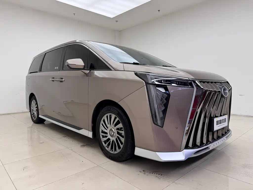 GAC Motor Trumpchi M8 2022 — фото 3