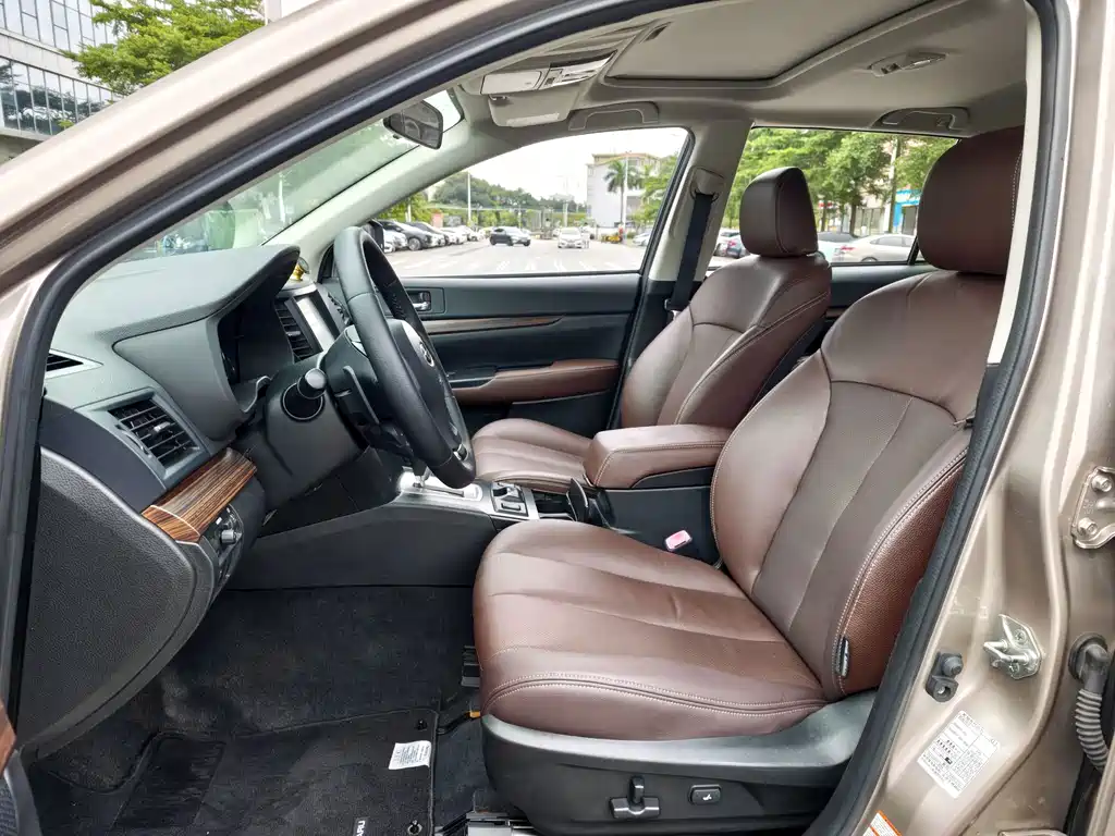 Subaru Outback 2014 — фото 5