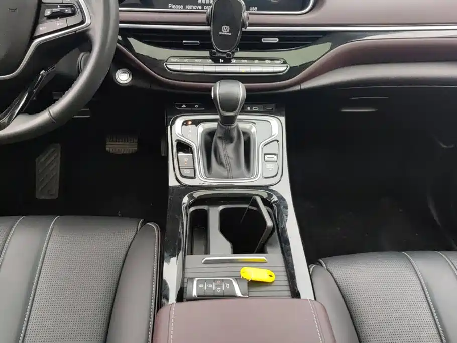 GAC Trumpchi M6 2025 — фото 16