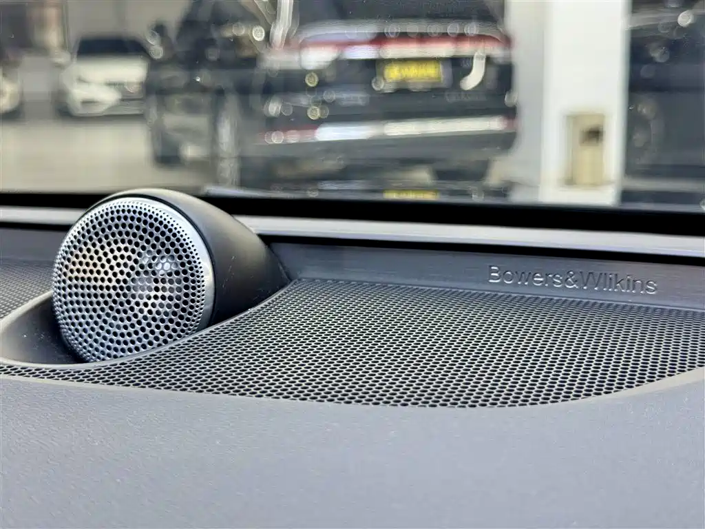 Volvo S60 2022 — фото 16