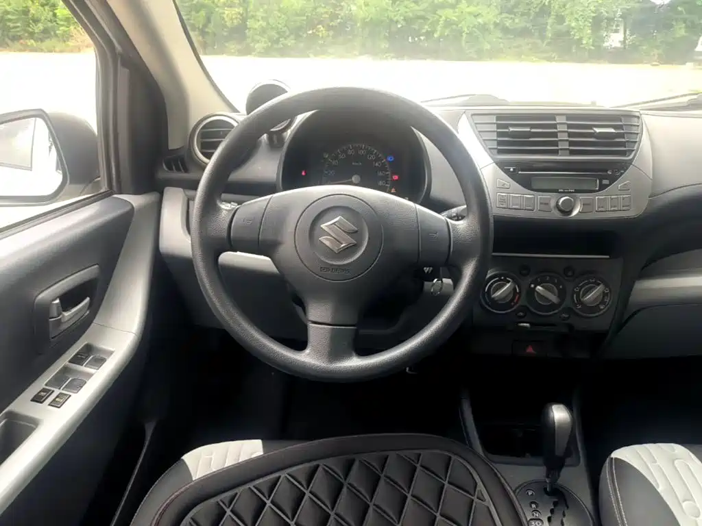 Suzuki Alto 2015 — фото 11