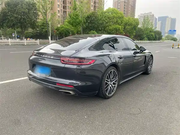 Porsche Panamera 2017