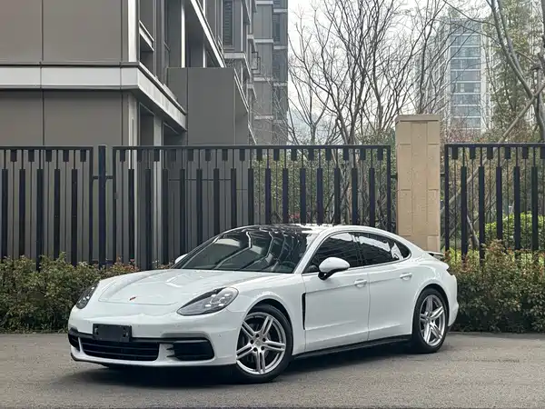 Porsche Panamera 2017
