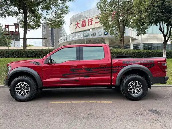 Ford F-150 Raptor 2024