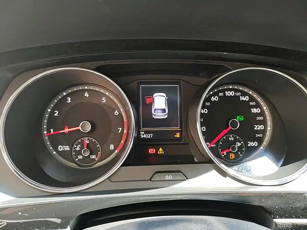 Volkswagen Tiguan L 2018 — фото 12