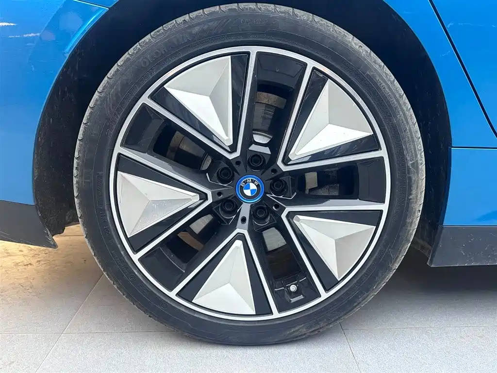 BMW i3 2023 — фото 18
