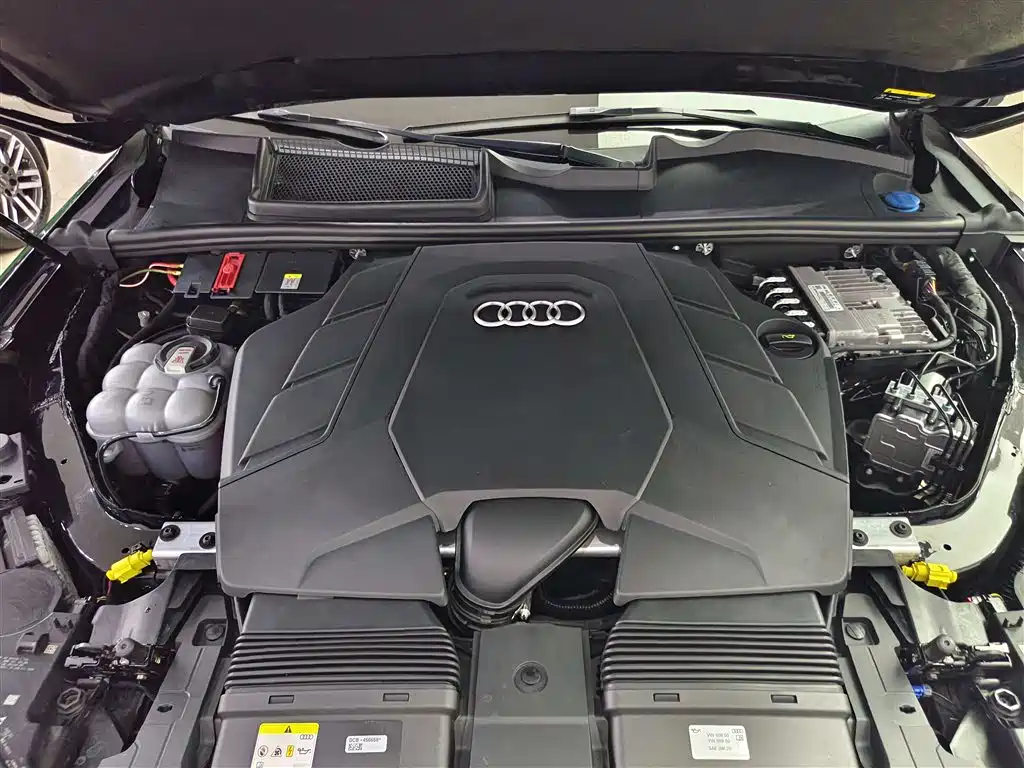 Audi Q7 2022 — фото 16