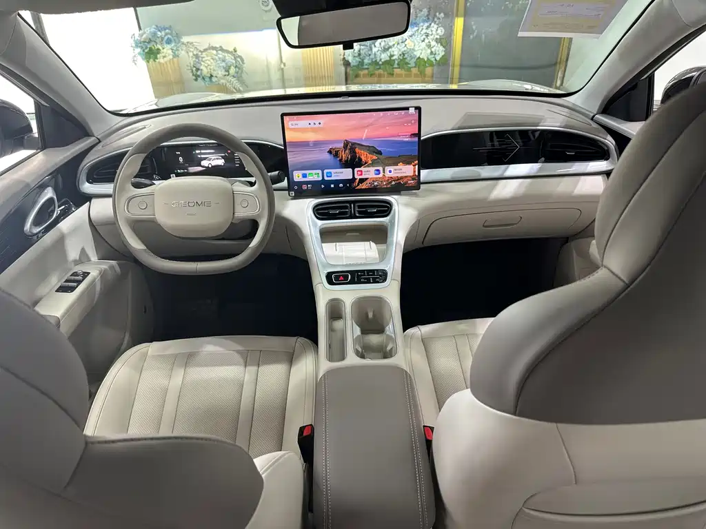 Geely Galaxy Starwish 2026 — фото 19