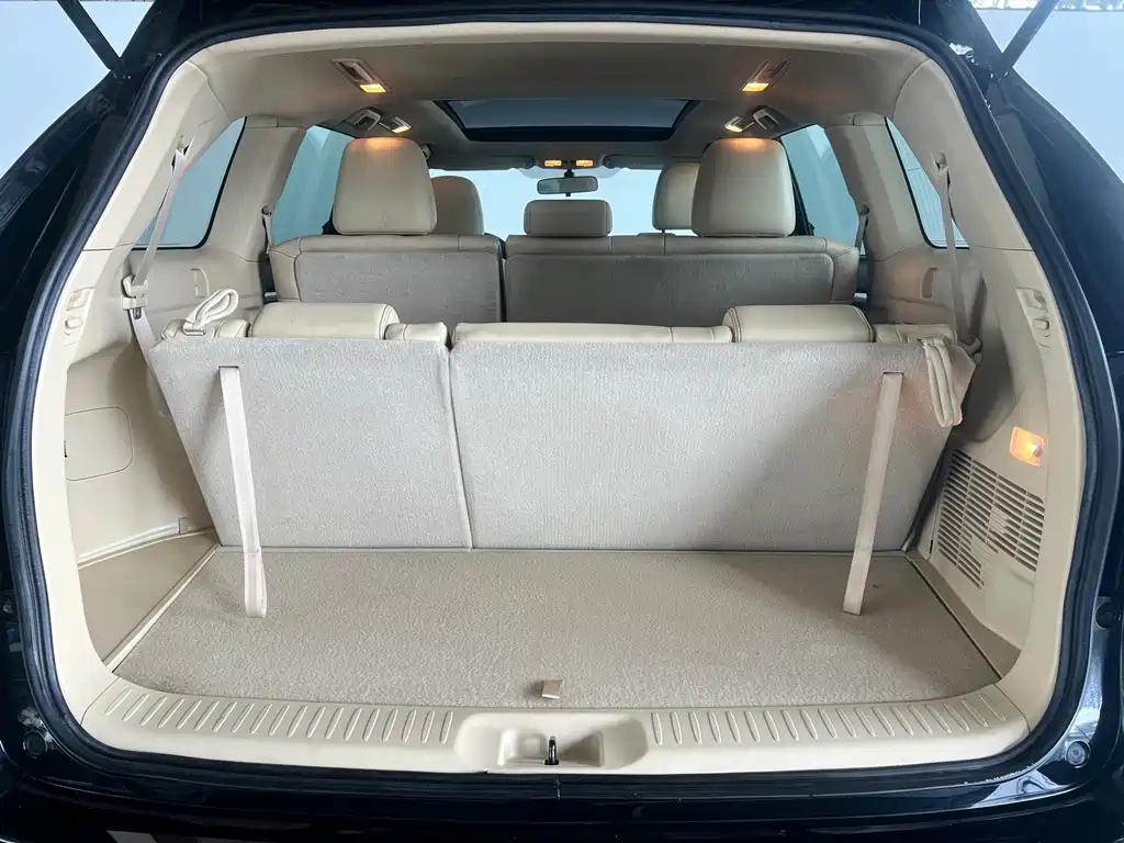 Toyota Highlander 2017 — фото 25