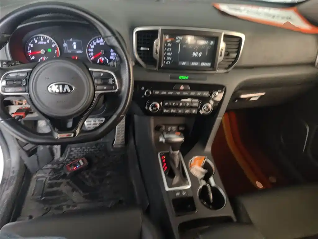 Kia KX5 2017 — фото 10