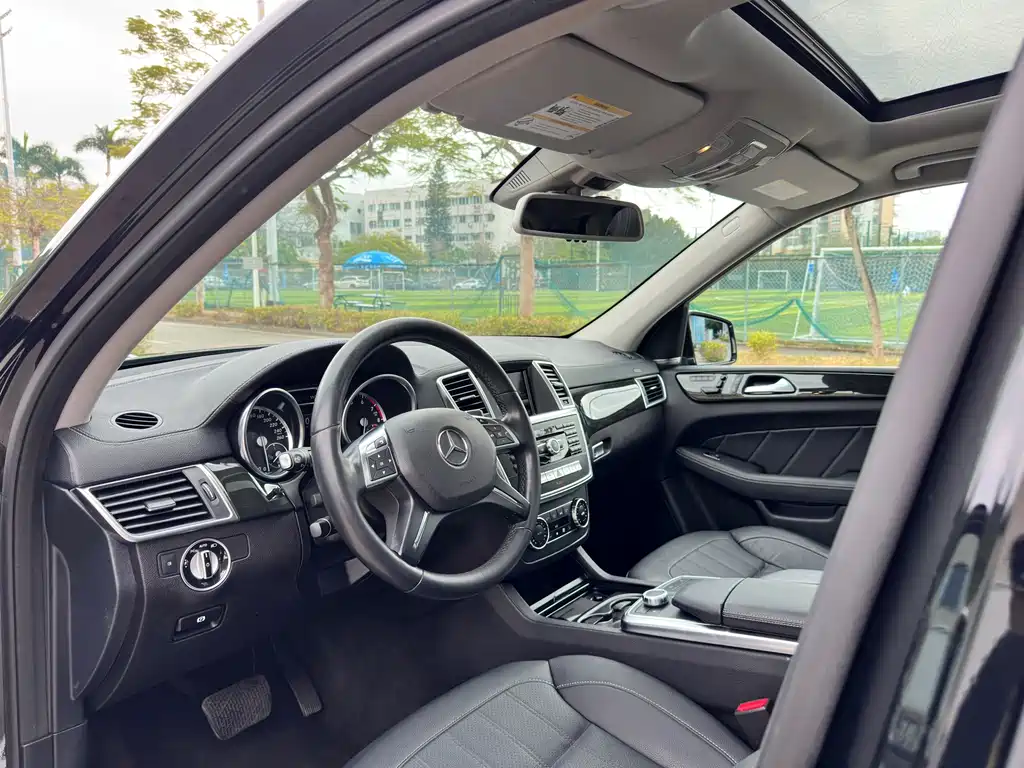 Mercedes-Benz GL-Class 2015 — фото 8