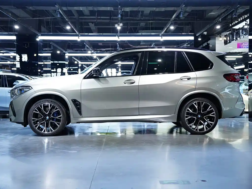 BMW X5 M 2022 — фото 3