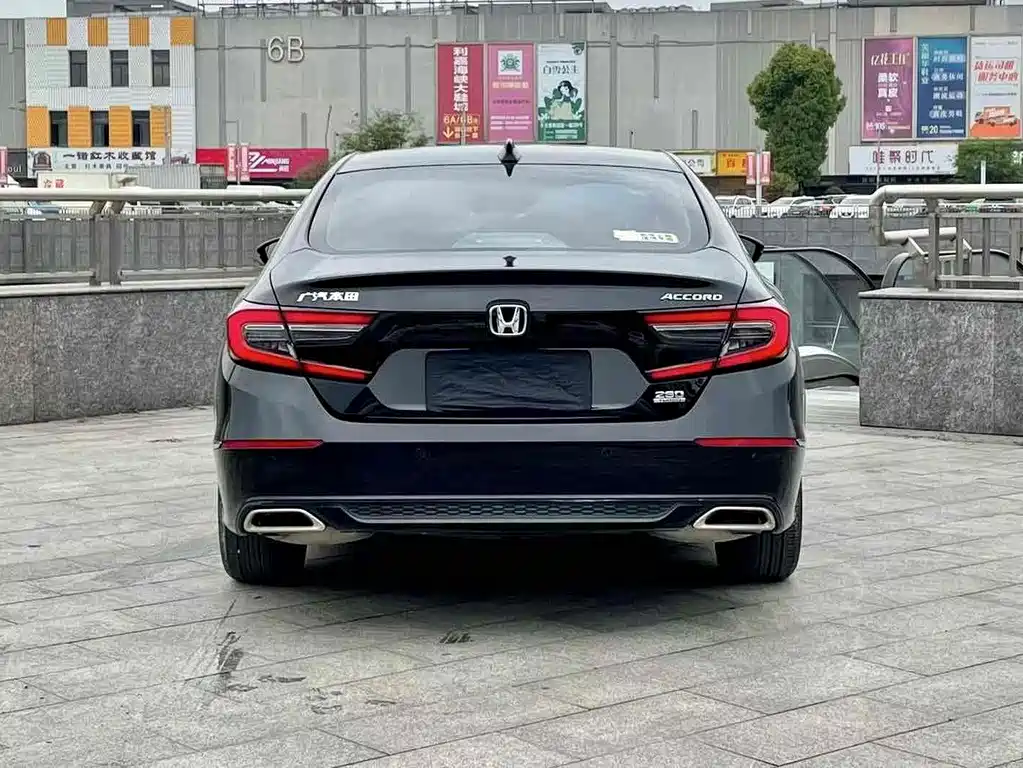 Honda Accord 2022 — фото 3