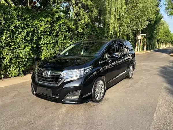 Honda Elysion 2016