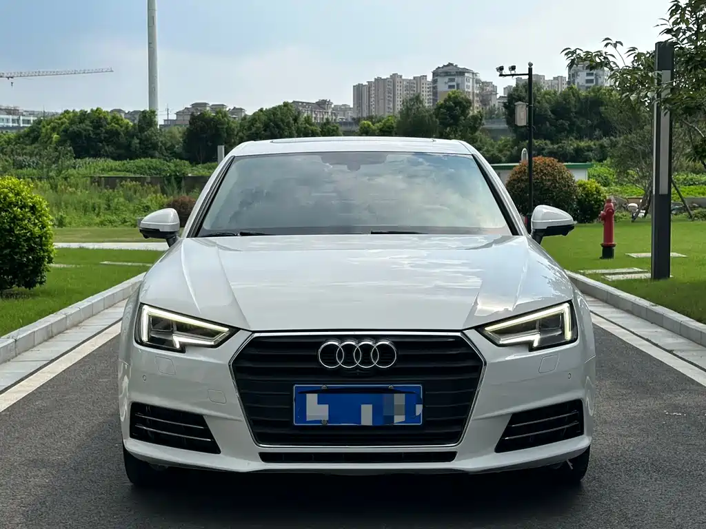 Audi A4L 2017