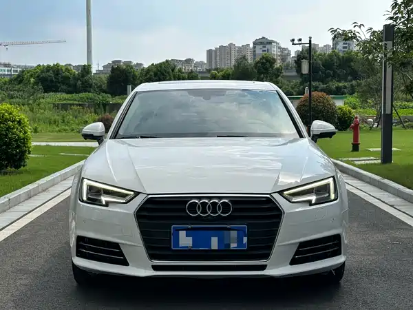 Audi A4L 2017