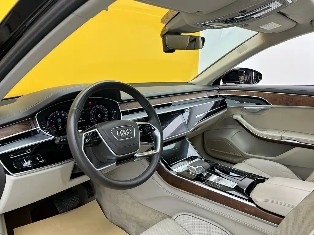 Audi A8 2020 — фото 26