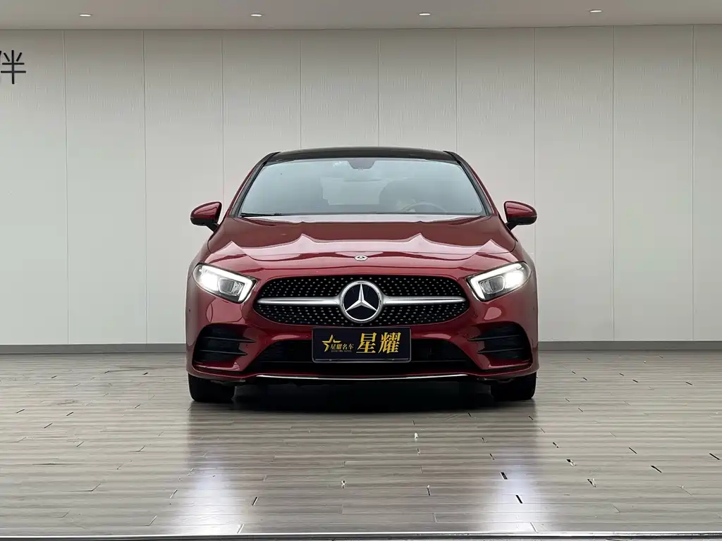 Mercedes-Benz A-Class 2019 — фото 3