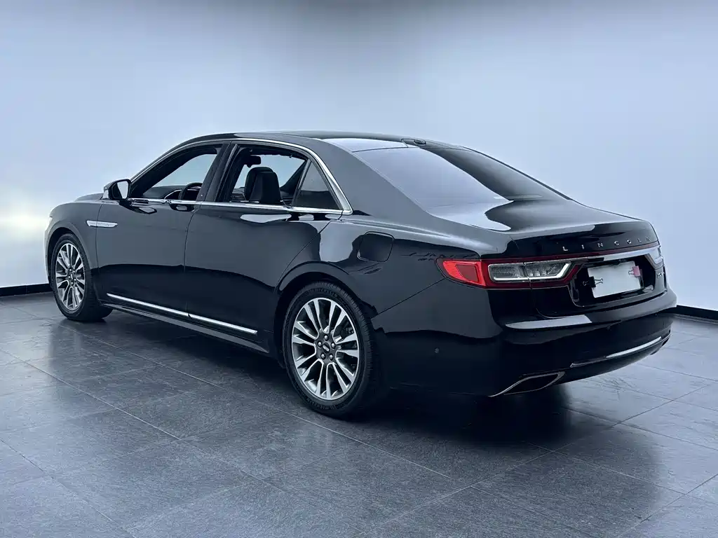 Lincoln Continental 2018 — фото 6
