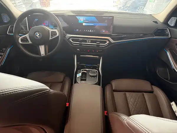 BMW i3 2024
