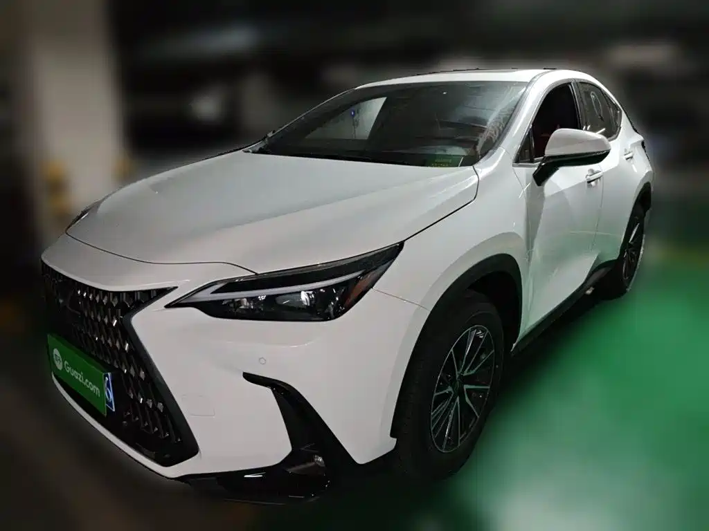 Lexus NX 2026