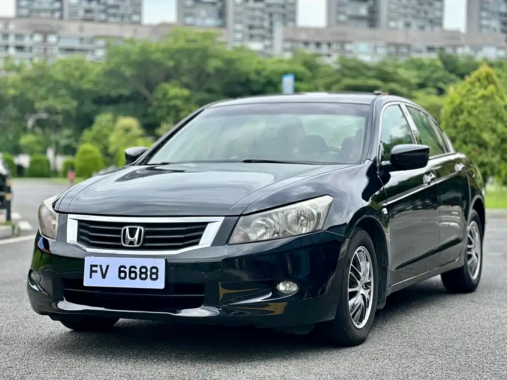 Honda Accord 2010 — фото 1