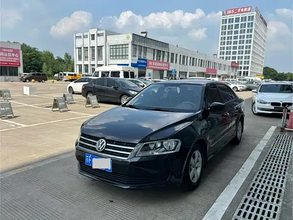 Volkswagen Lavida 2014