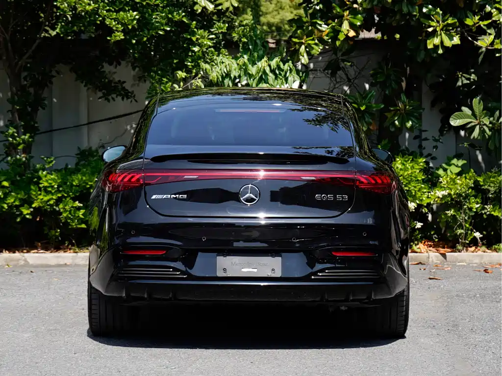 Mercedes-Benz EQS AMG 2025 — фото 5