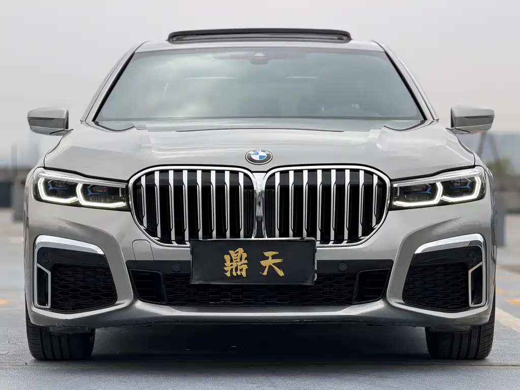 BMW 7 Series 2021 — фото 11