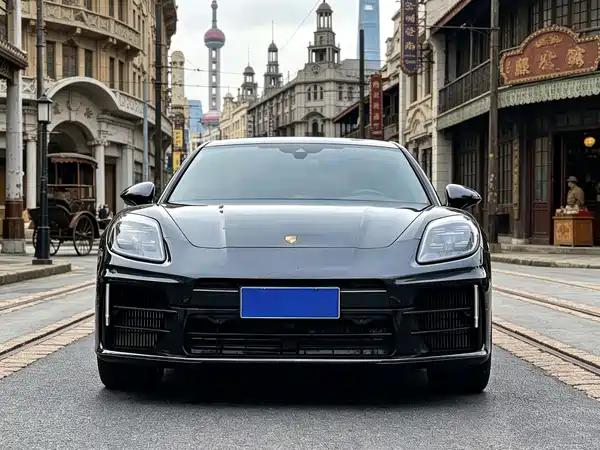 Porsche Panamera 2024