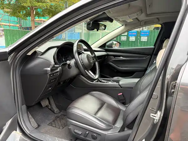 Mazda 3 Axela 2021