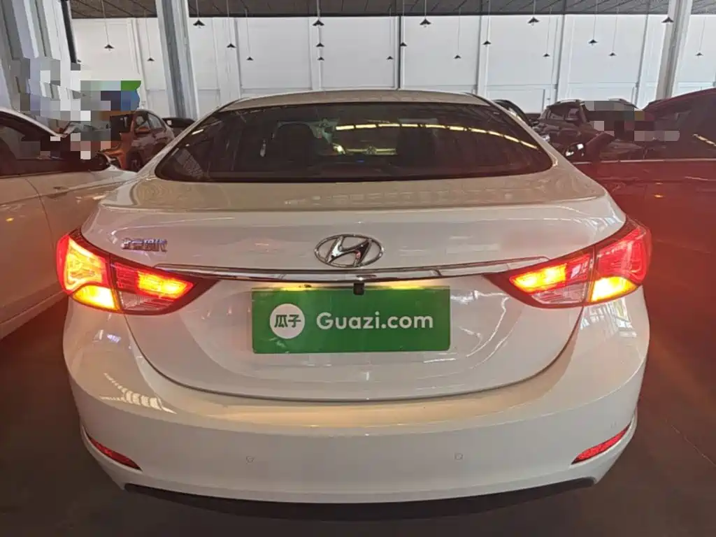 Hyundai Elantra 2018