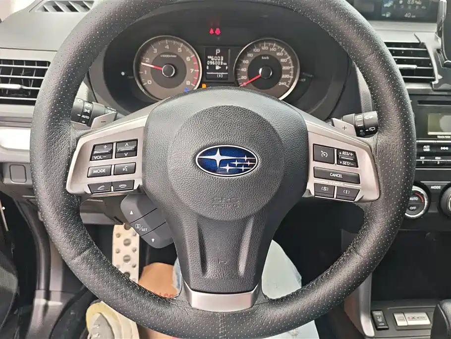 Subaru Forester 2014 — фото 15