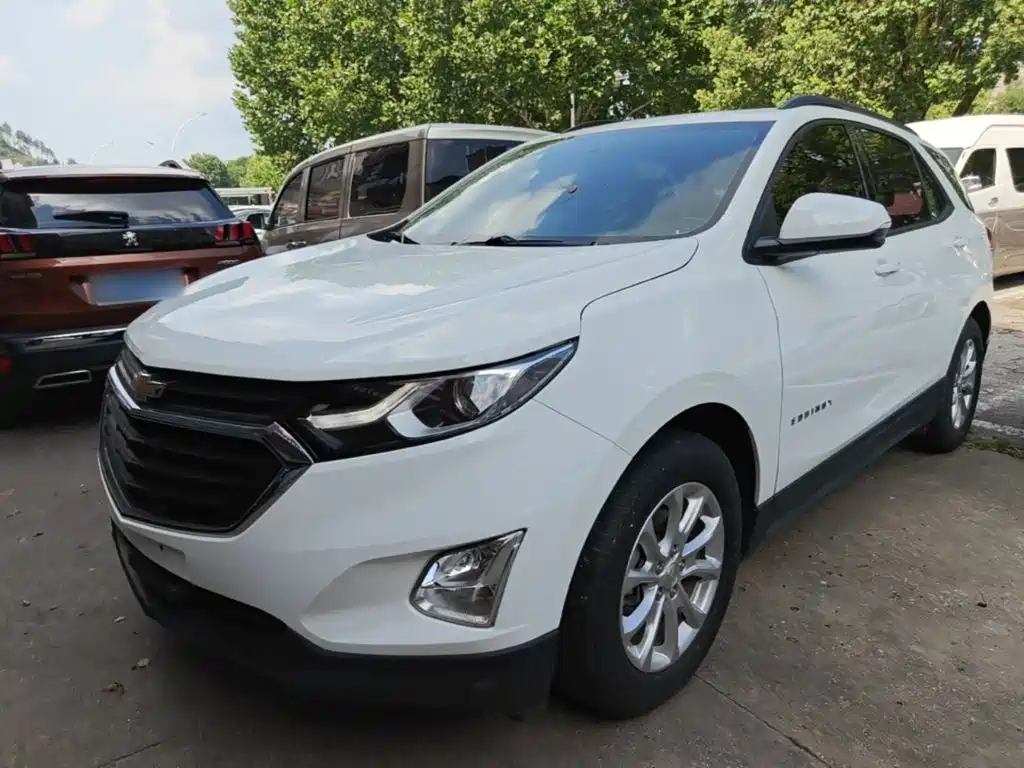 Chevrolet Equinox 2020 — фото 1