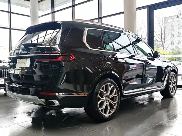 BMW X7 2024