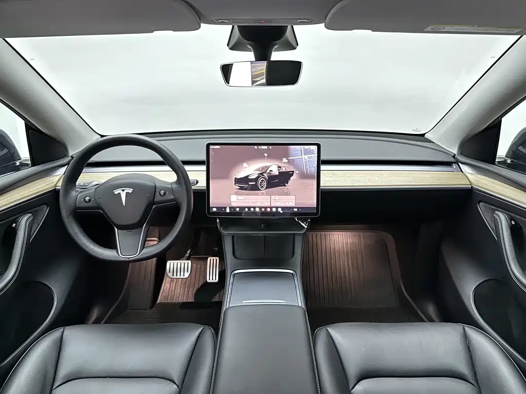 Tesla Model Y 2022 — фото 16