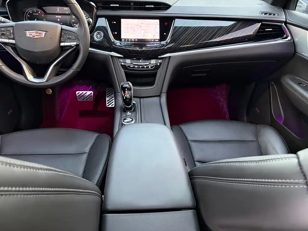 Cadillac XT6 2021 — фото 10