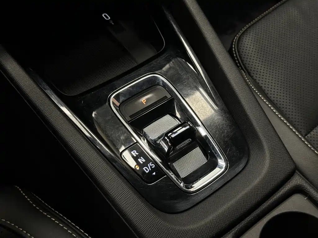 Skoda Octavia 2023 — фото 18