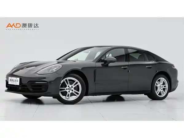 Porsche Panamera 2023