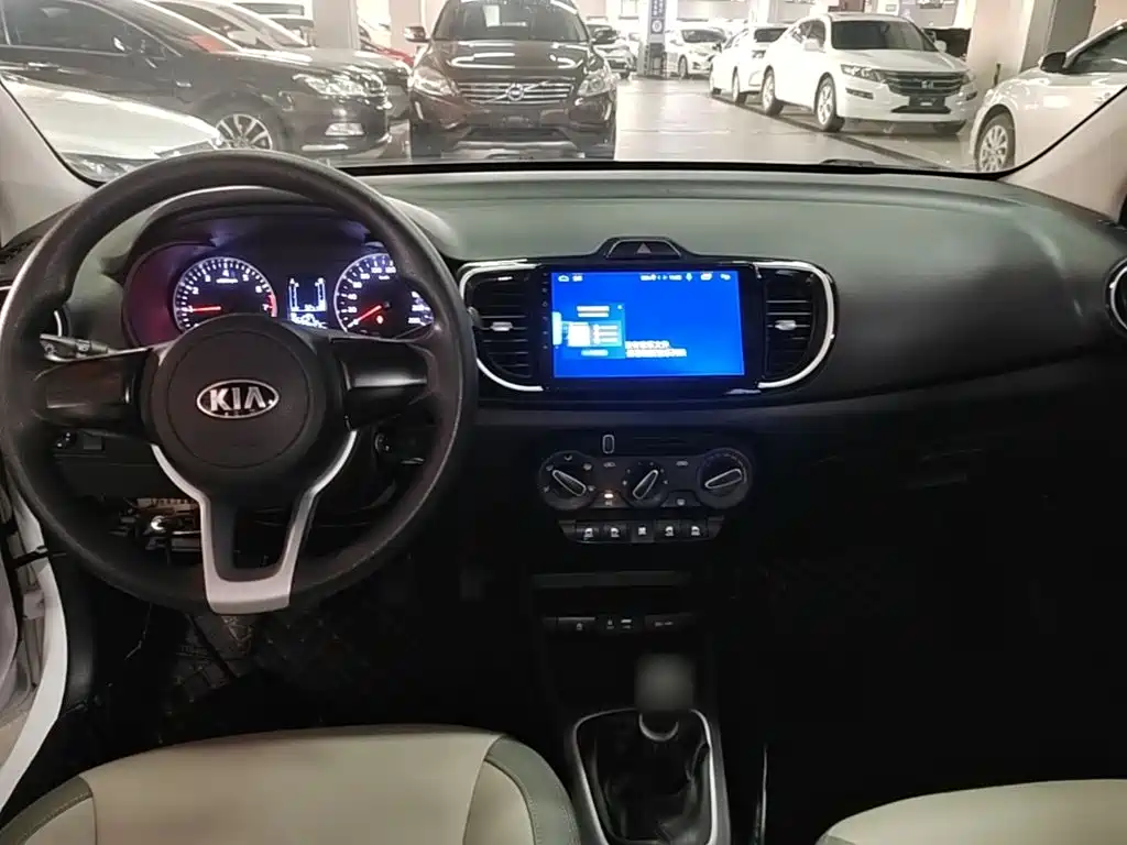 Kia Pegas 2019 — фото 10
