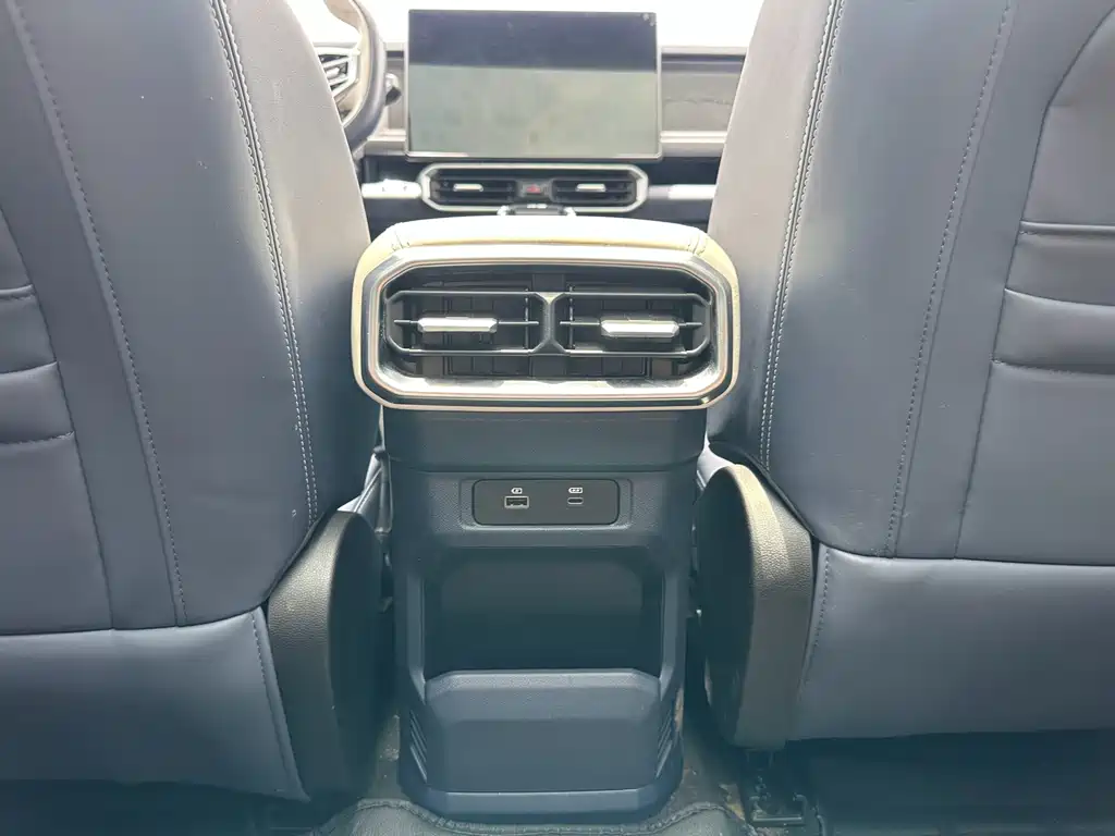 Jetour Traveller C-DM 2025 — фото 15