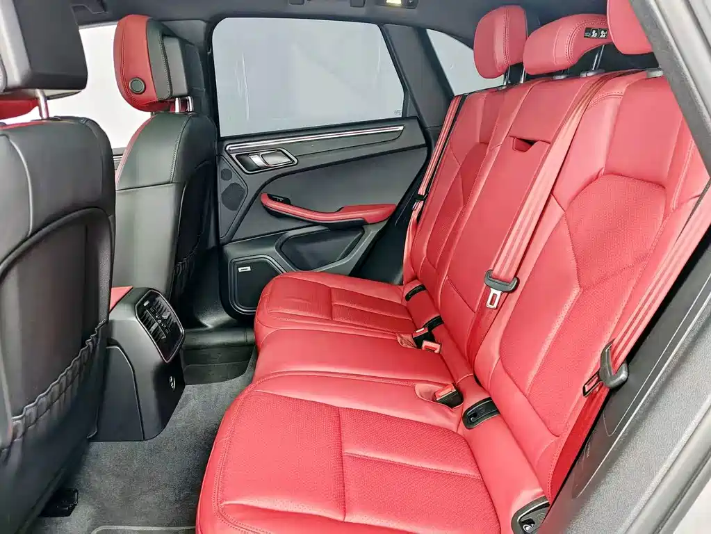 Porsche Macan 2020 — фото 14