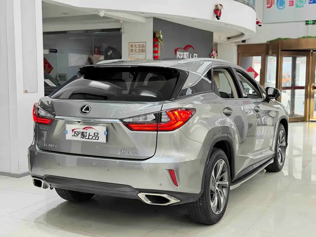 Lexus RX 2018 — фото 17