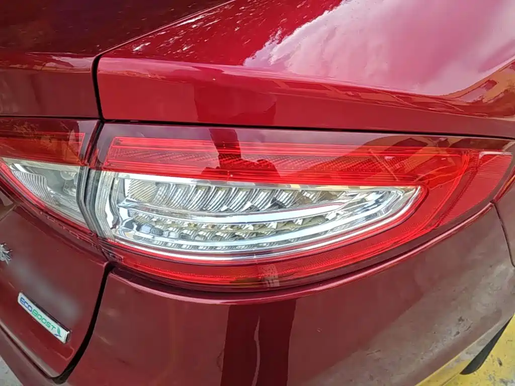 Ford Mondeo 2014 — фото 8