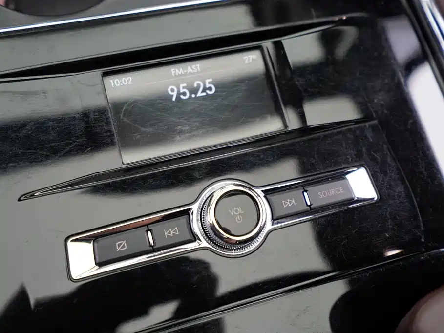 Lincoln Navigator 2022 — фото 19