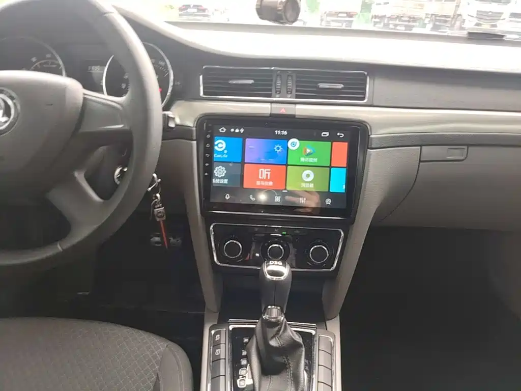 Skoda Speedy 2015 — фото 13