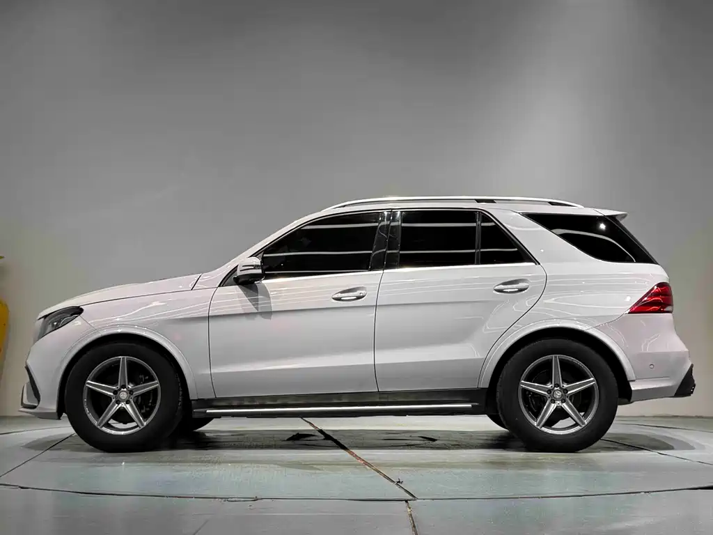 Mercedes-Benz M-Class 2014 — фото 14