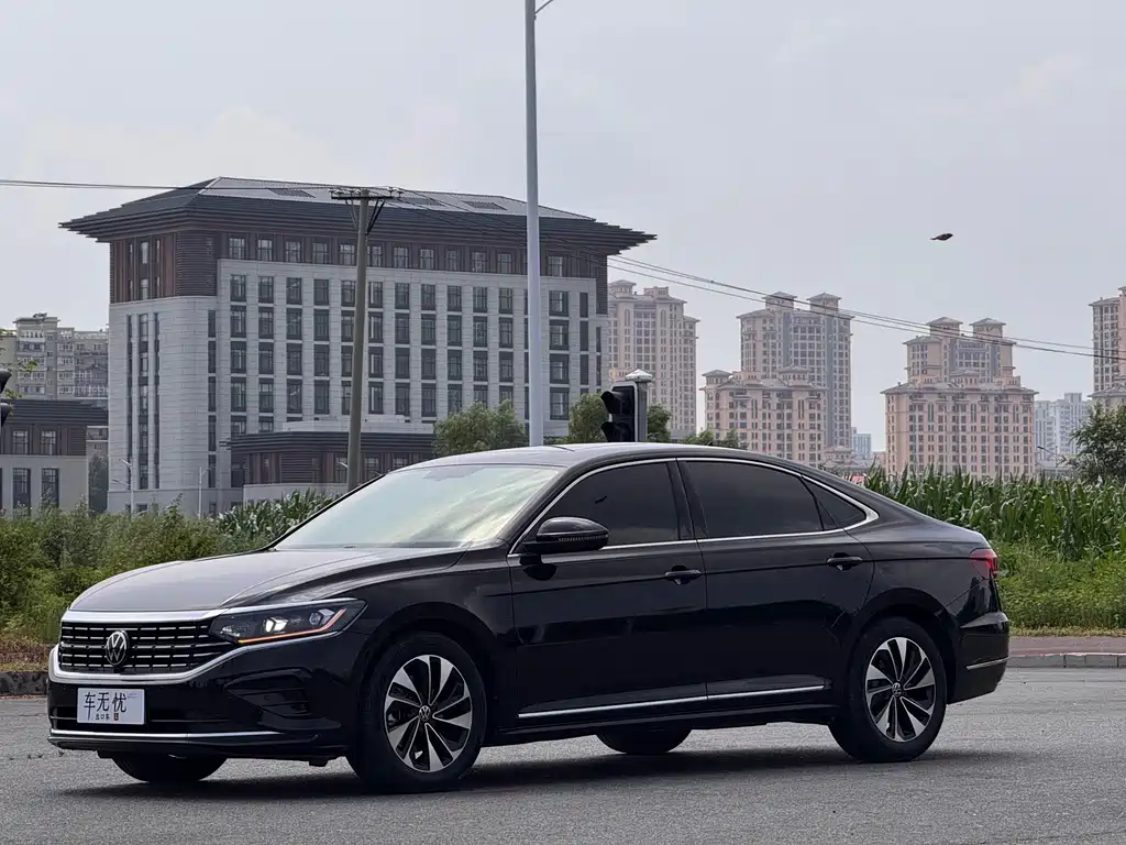 Volkswagen Passat 2023