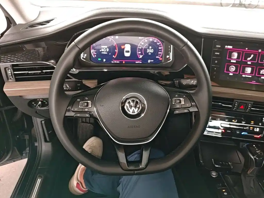 Volkswagen Passat 2020 — фото 11