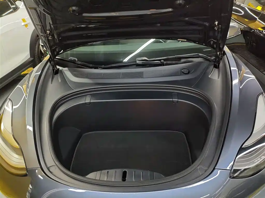 Tesla Model 3 2019 — фото 16